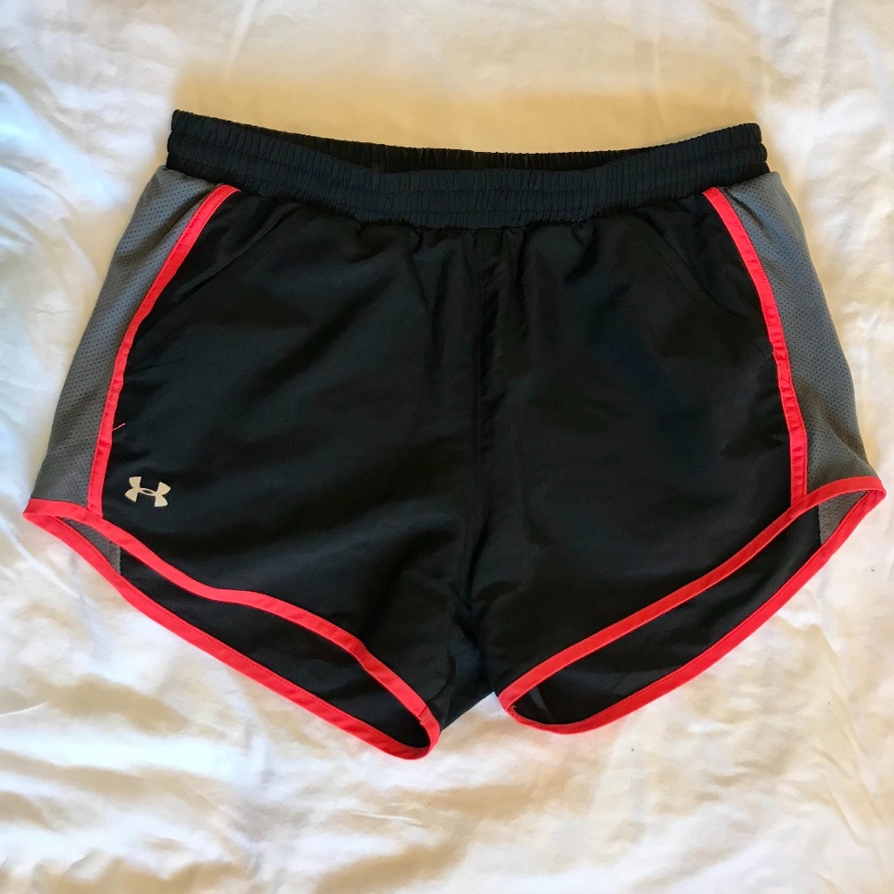Under Armor athletic shorts/medium